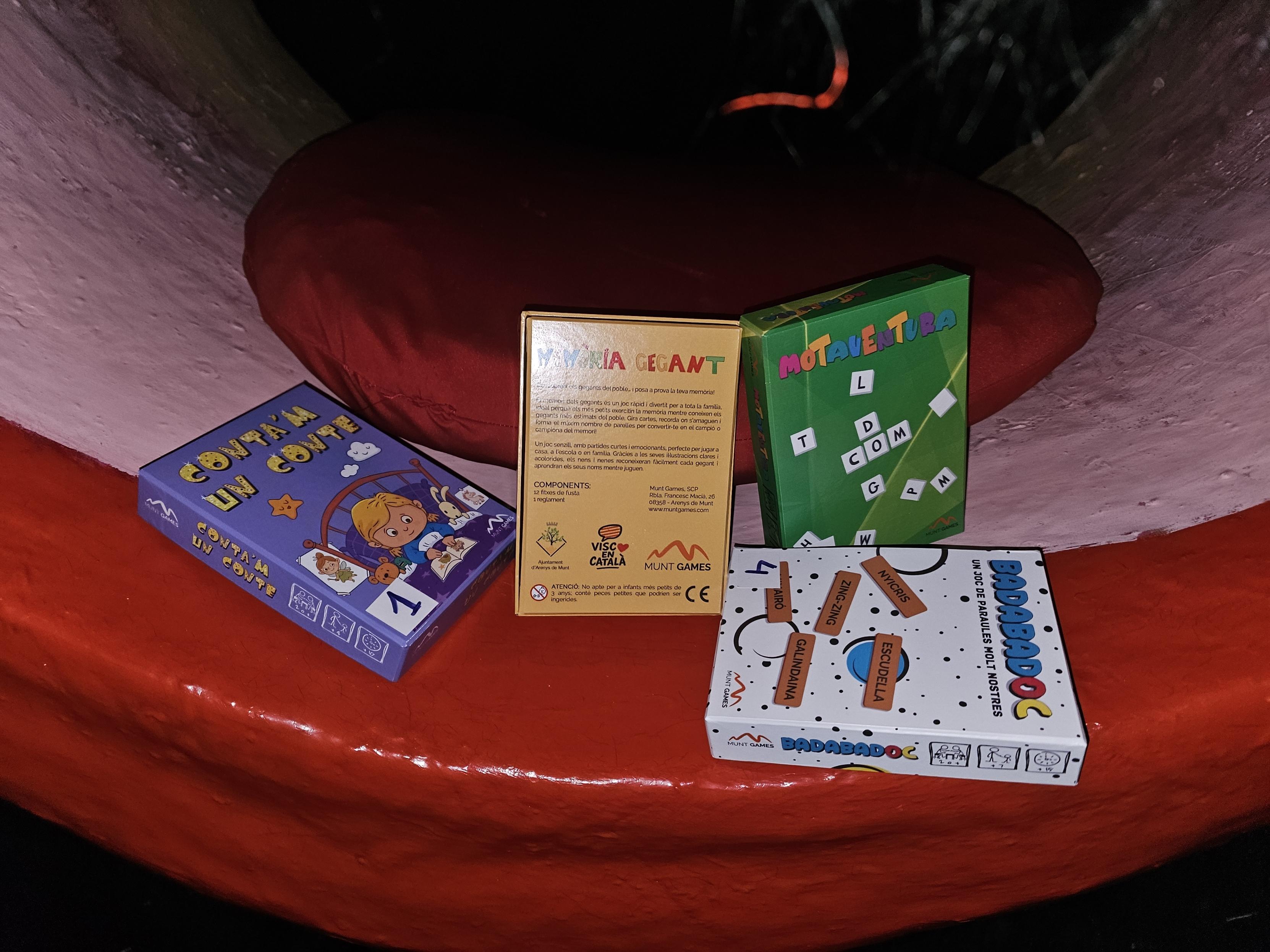 El tió caga jocs per fomentar el català i la cultura popular a Arenys de Munt