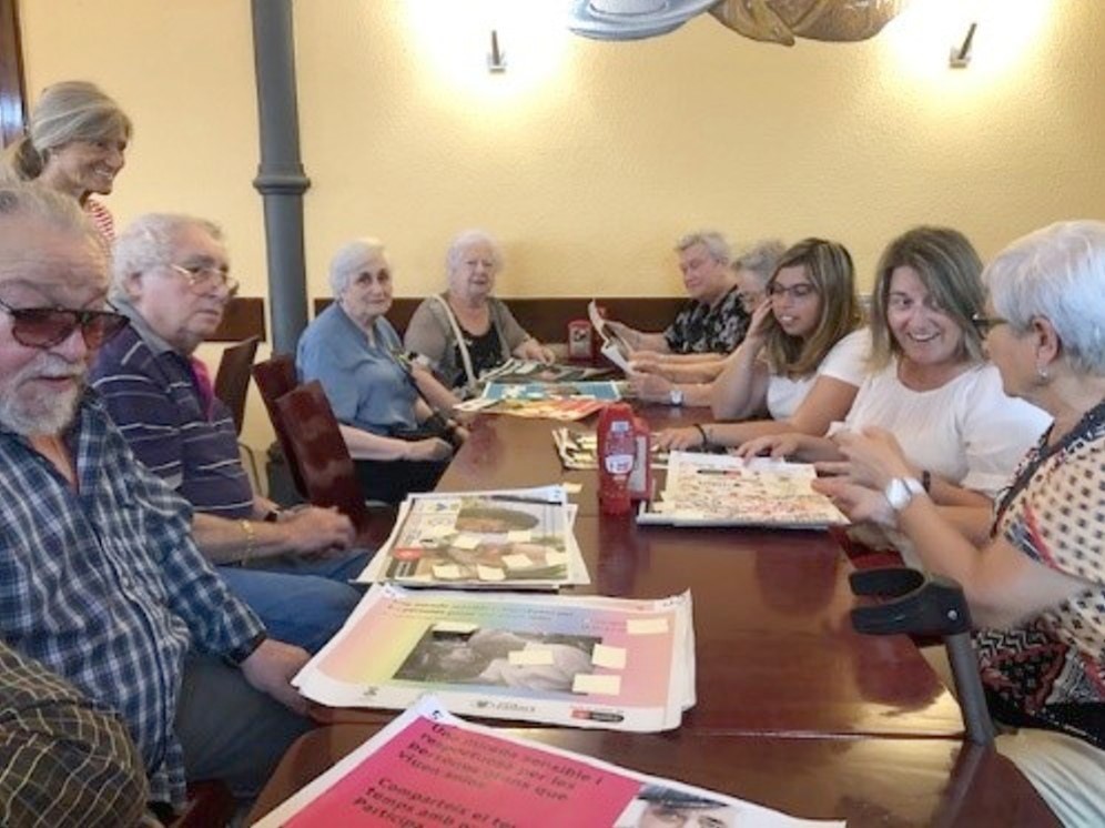 Els cartells fets pels alumnes de l'Institut Domènec Perramon arriben als usuaris de Radars